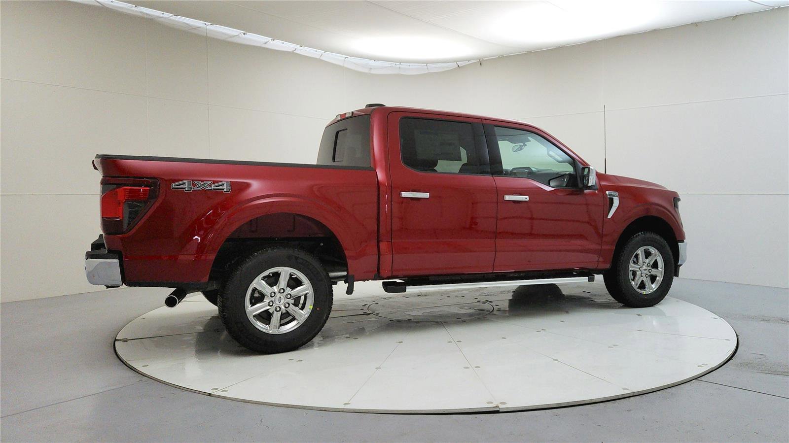 New 2025 Ford F150 XLT w/ Equipment Group 302A MID image 8