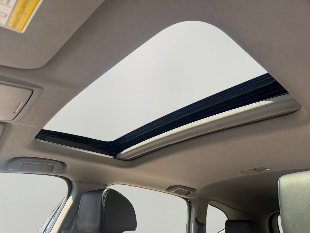 Used 2020 Honda CR-V Touring image 22