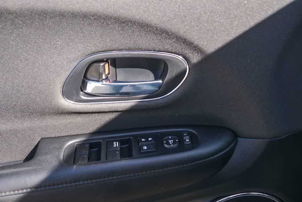 Used 2022 Honda HR-V EX image 19