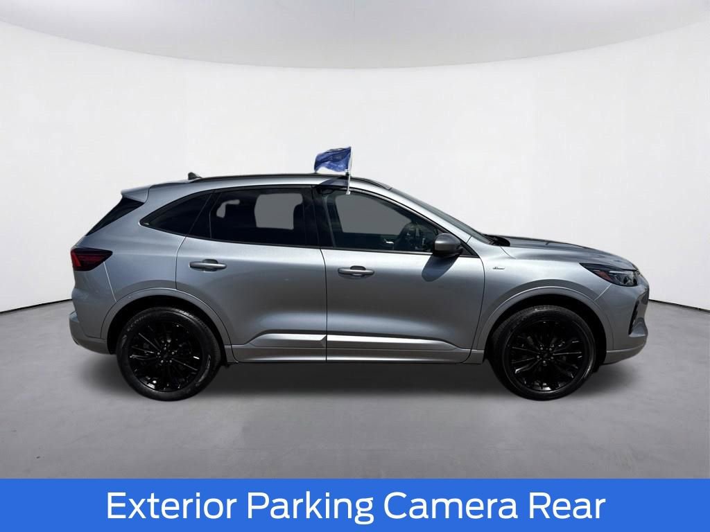 Used 2023 Ford Escape ST-Line Elite AWD/4WD image 9
