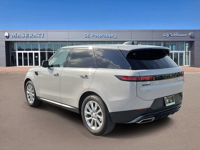 Used 2025 Land Rover Range Rover Sport SE AWD/4WD image 3