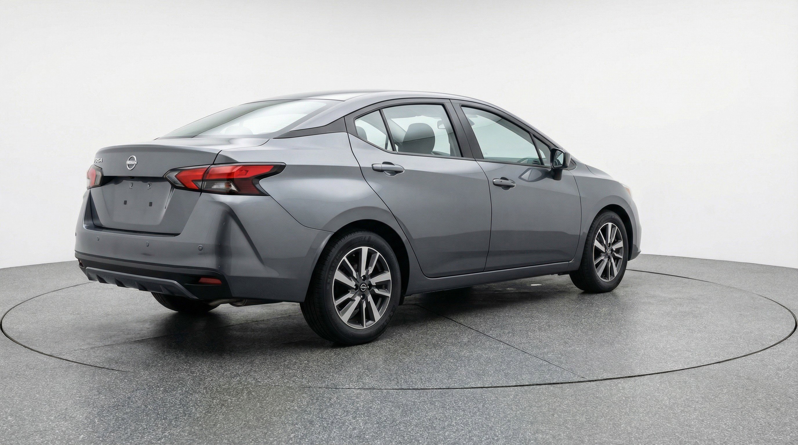 Used 2025 Nissan Versa SV FWD image 9