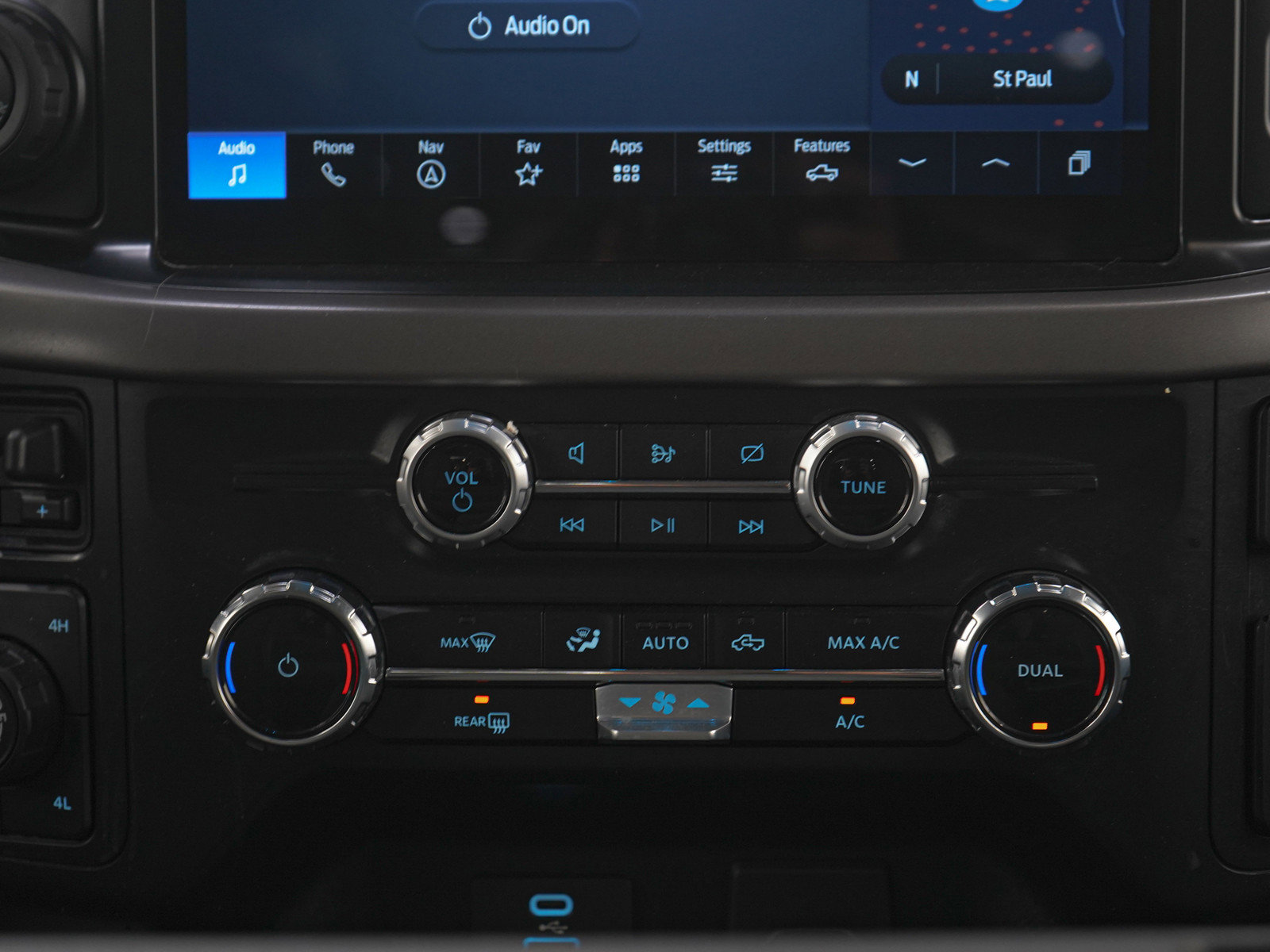 Used 2024 Ford F150 XLT w/ Tow/Haul Package image 15