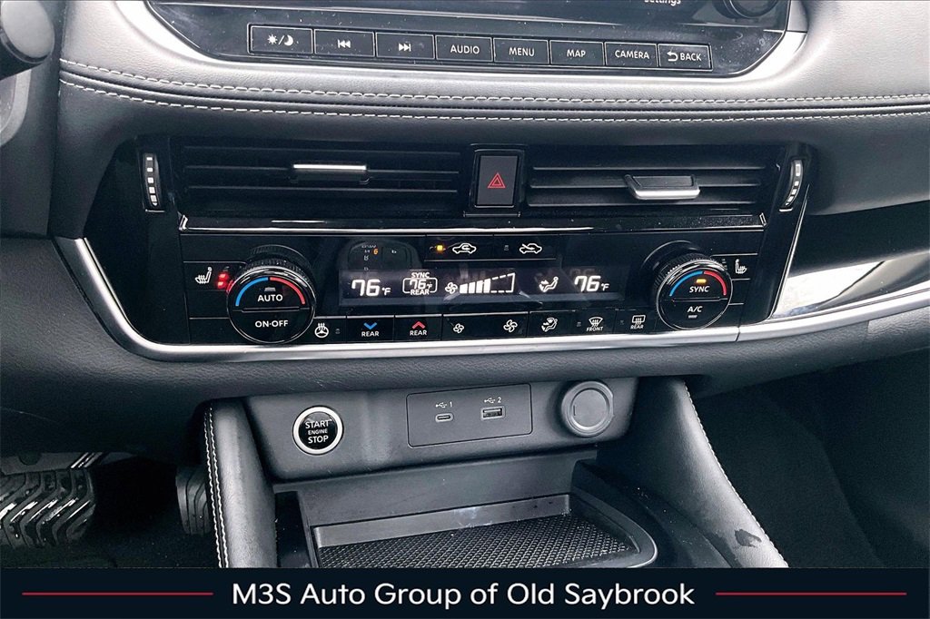 Used 2023 Nissan Rogue SL w/ SL Premium Package image 15