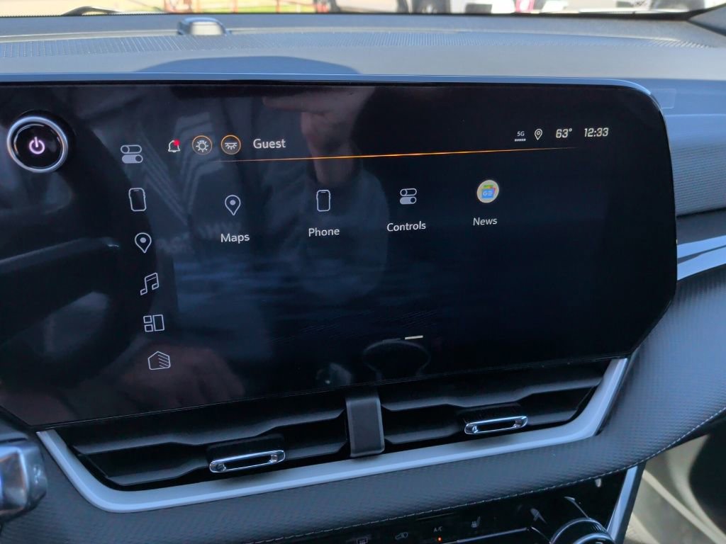 New 2026 Chevrolet Equinox LT w/ Safety and Technology Package image 25