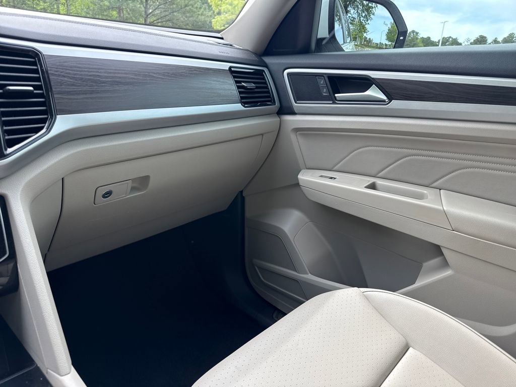 Used 2022 Volkswagen Atlas SE image 17