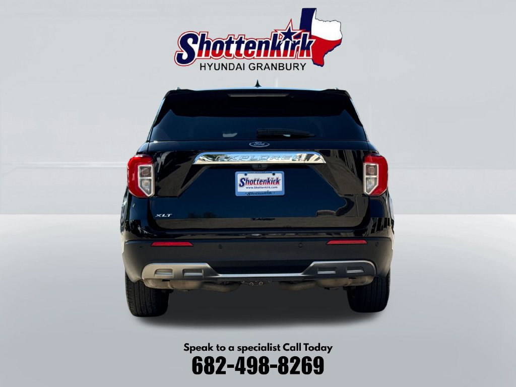 Used 2023 Ford Explorer XLT w/ Equipment Group 202A RWD image 7