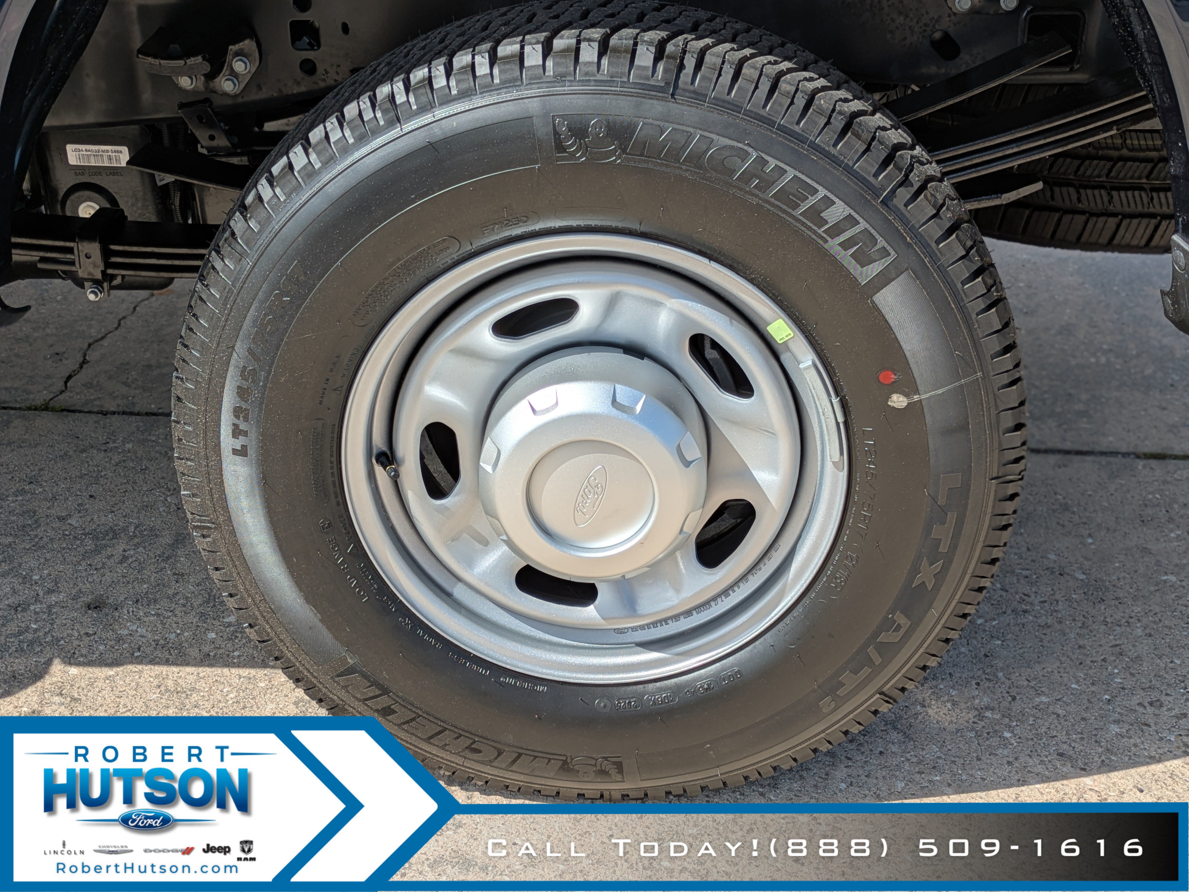 New 2025 Ford F350 XL w/ 360-Degree Camera Package RWD image 9