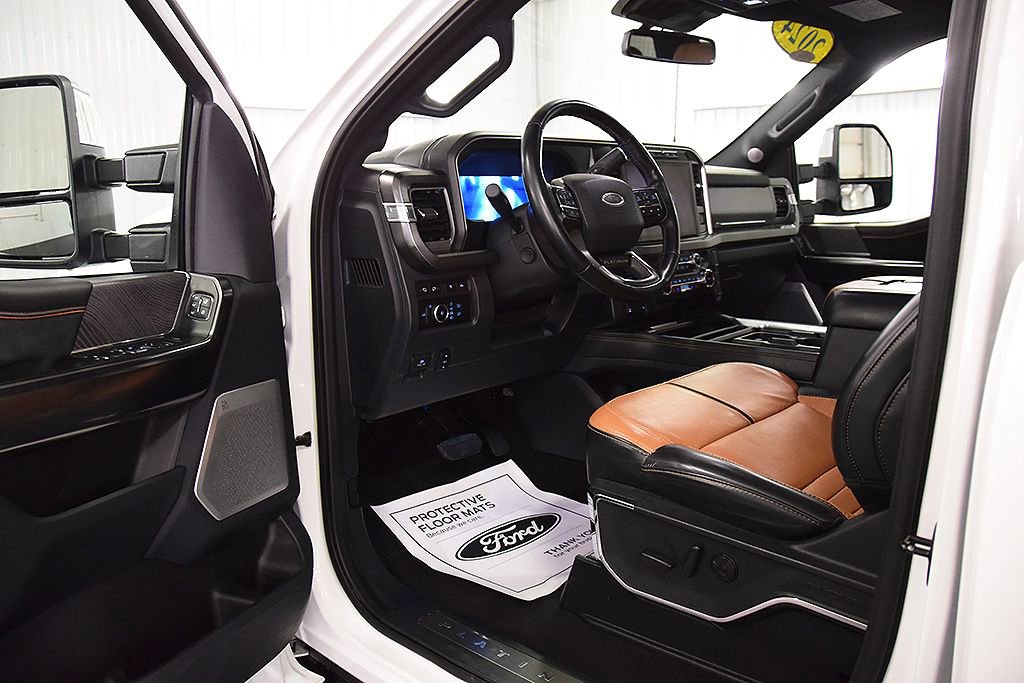 Used 2024 Ford F350 Platinum w/ Tremor Off-Road Package AWD/4WD image 20