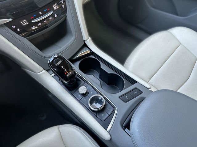 Used 2020 Cadillac XT6 Premium Luxury image 22