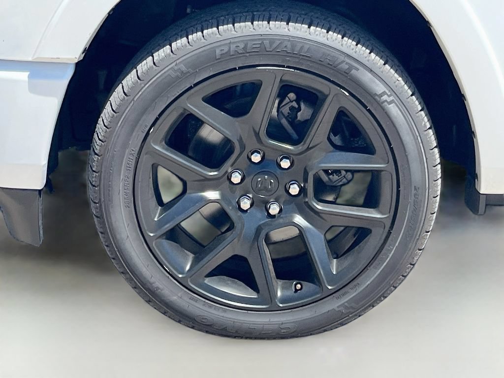 Used 2022 RAM 1500 Laramie RWD image 32