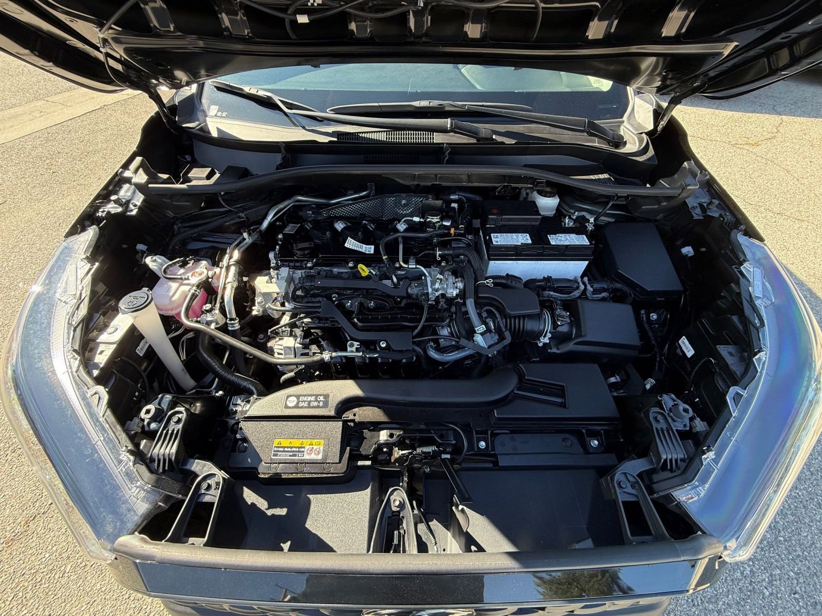 Used 2025 Toyota Corolla Cross LE image 28