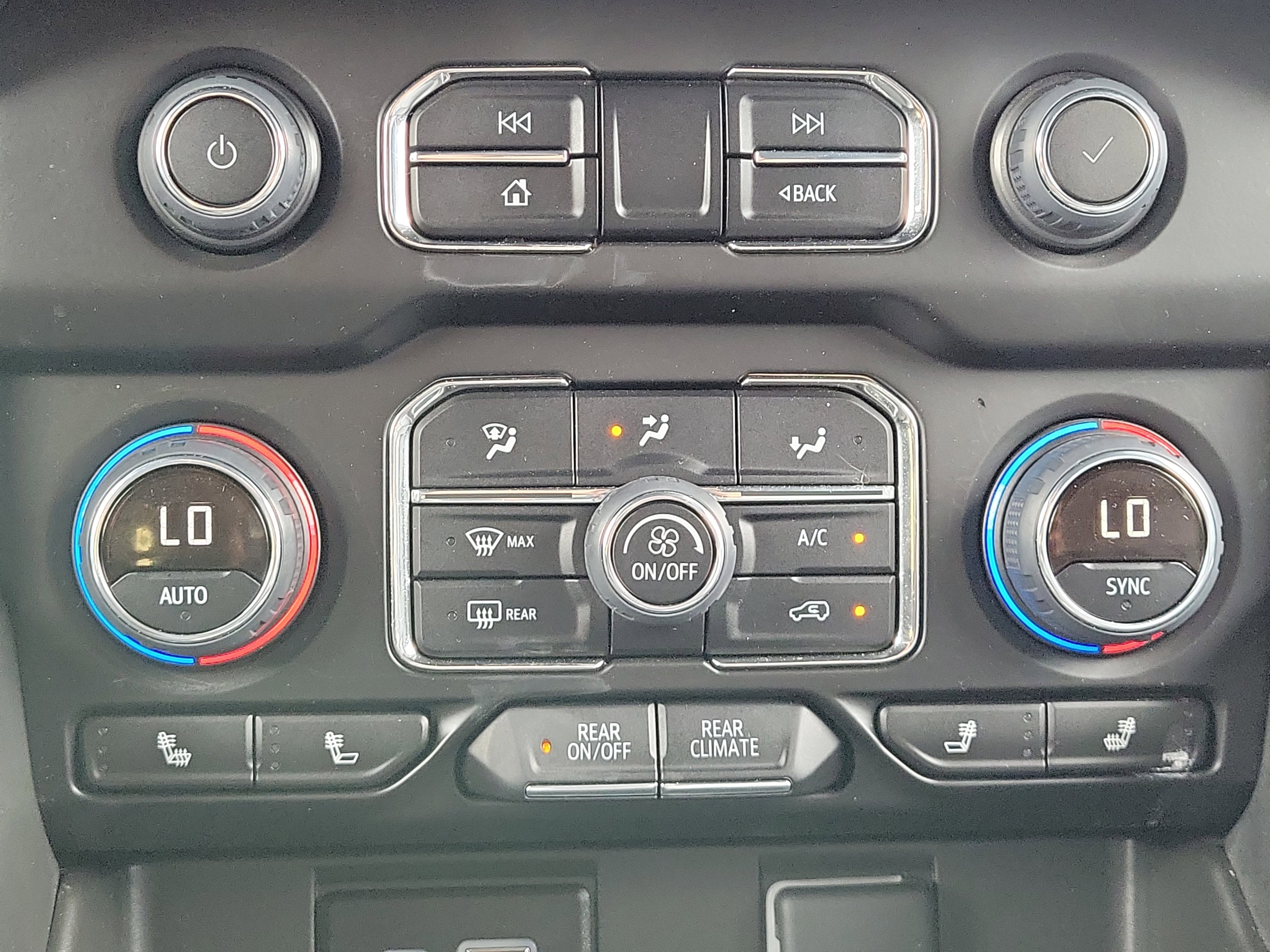Used 2024 Chevrolet Tahoe Z71 AWD/4WD image 27