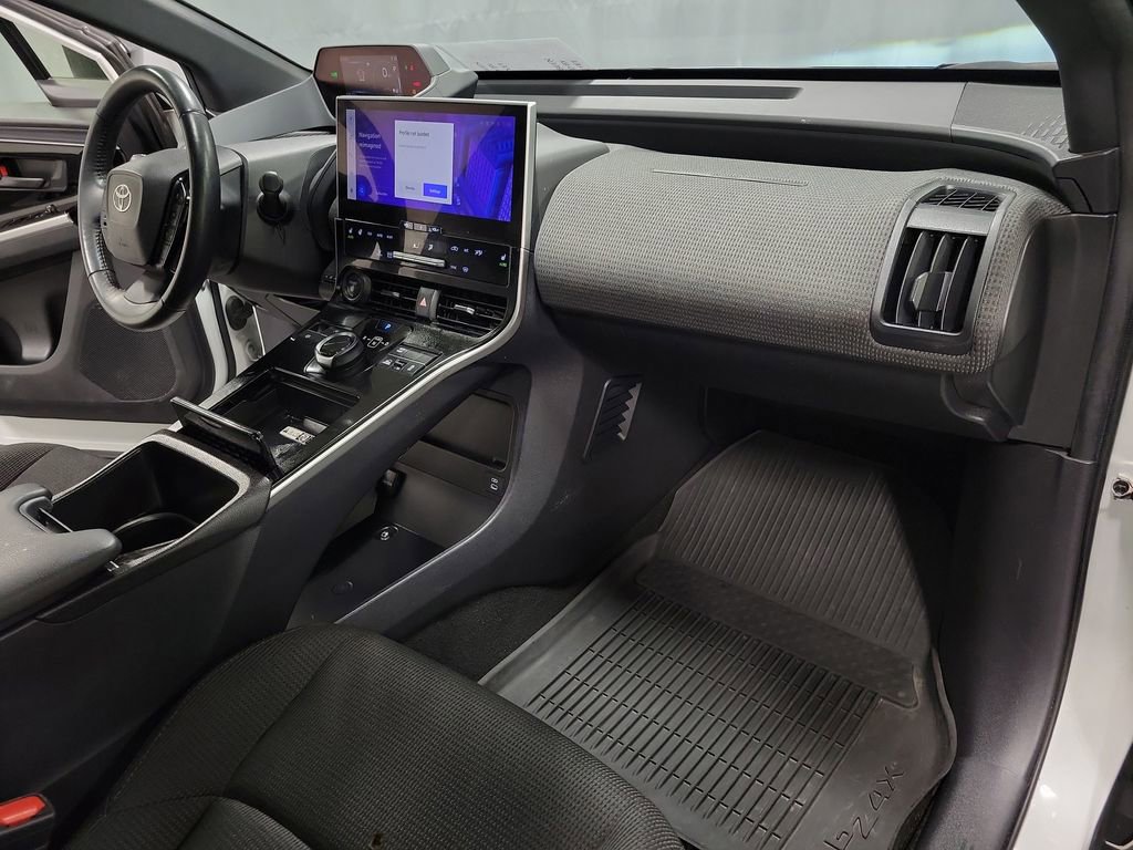 Used 2023 Toyota bZ4X XLE w/ Weather Package image 23