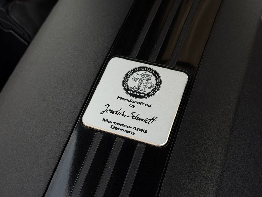 Used 2025 Mercedes-Benz SL 63 AMG S e Performance 4MATIC image 11