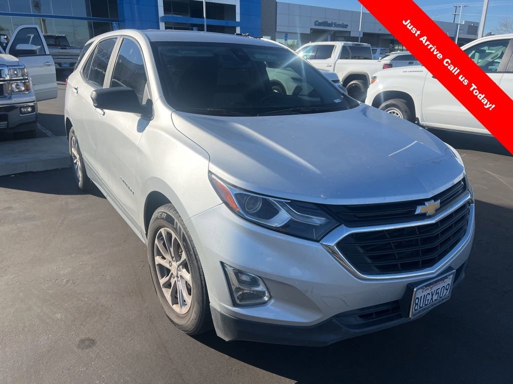 Used 2021 Chevrolet Equinox LS w/ LS Convenience Package image 1