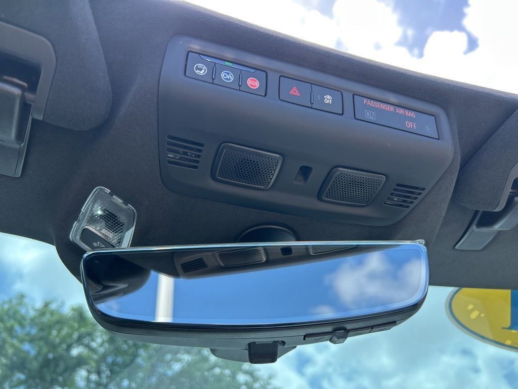 Used 2021 Chevrolet Corvette Stingray Premium Conv w/ Z51 Performance Package image 31