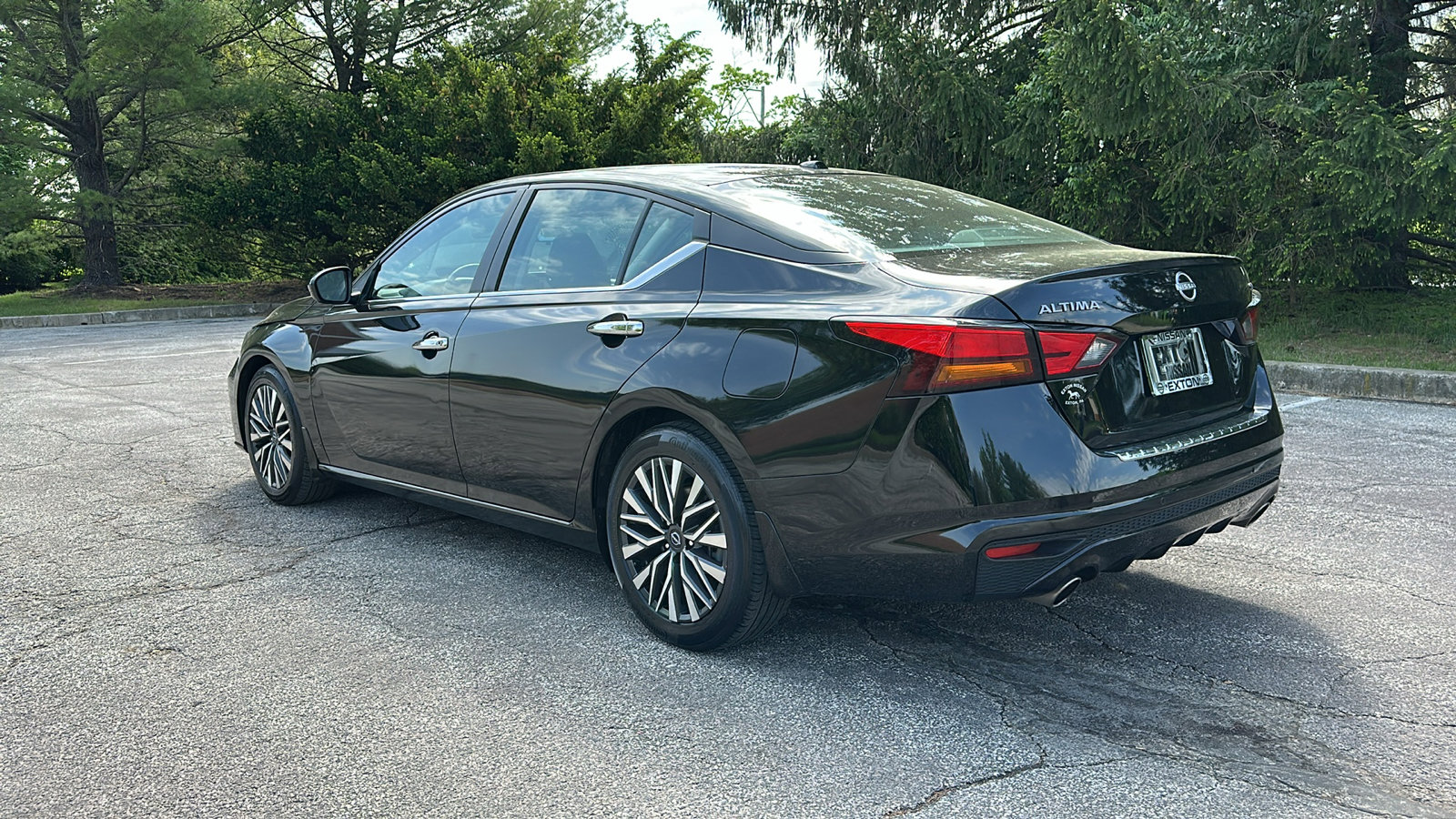 Certified 2023 Nissan Altima 2.5 SV w/ SV Premium Package image 7