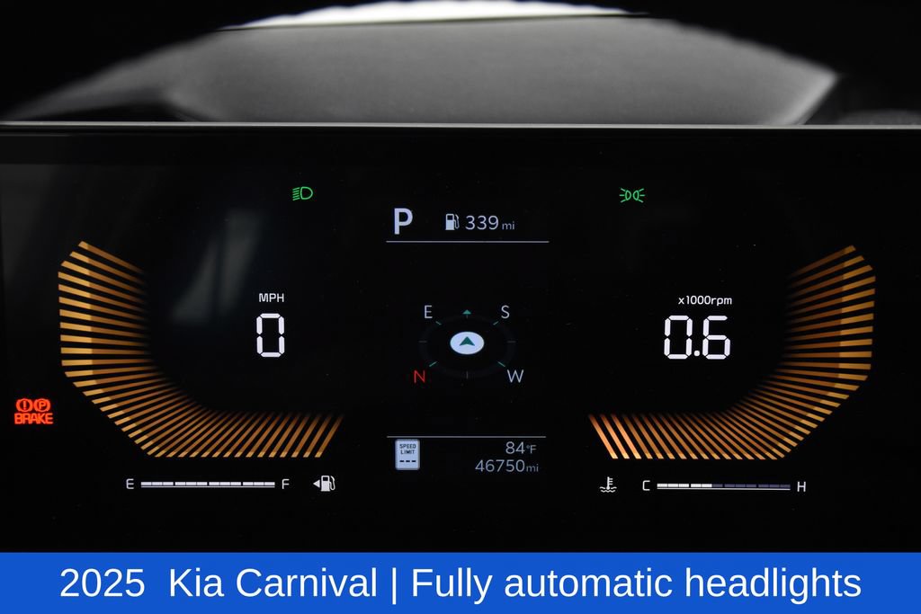 Used 2025 Kia Carnival FWD image 14