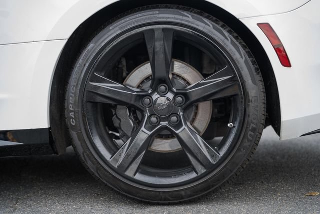 Used 2016 Chevrolet Camaro SS RWD image 19