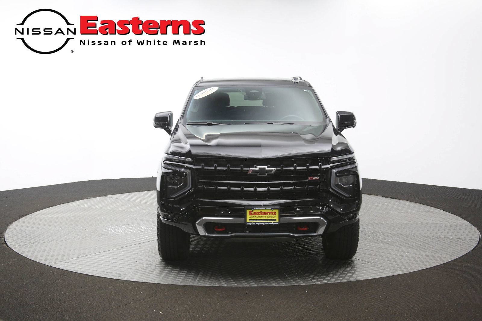 Used 2025 Chevrolet Suburban Z71 AWD/4WD image 56