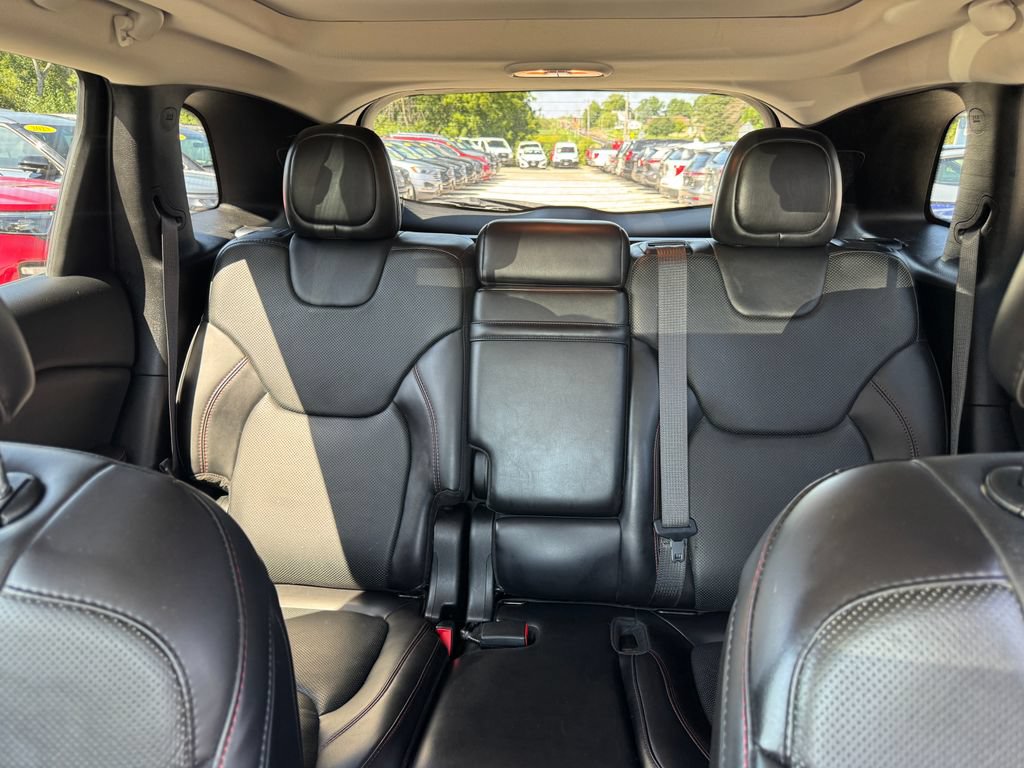 Used 2017 Jeep Cherokee Trailhawk AWD/4WD image 22