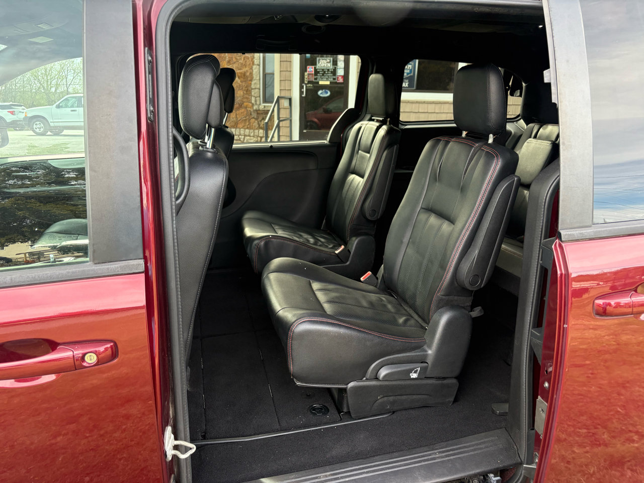 Used 2019 Dodge Grand Caravan GT image 20