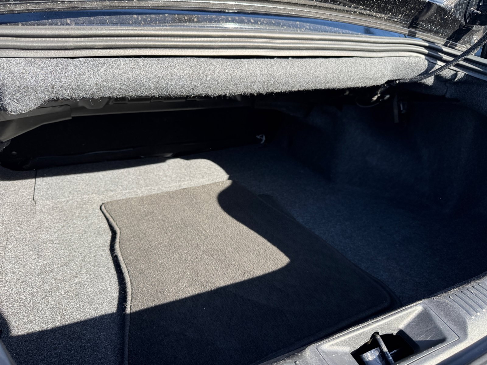 Used 2025 Ford Mustang Convertible RWD image 19