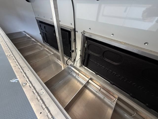 New 2026 Ford E-450 and Econoline 450 Super Duty w/ Power Equipment Group RWD image 30