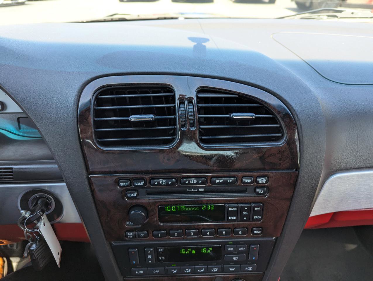 Used 2002 Ford Thunderbird RWD image 26