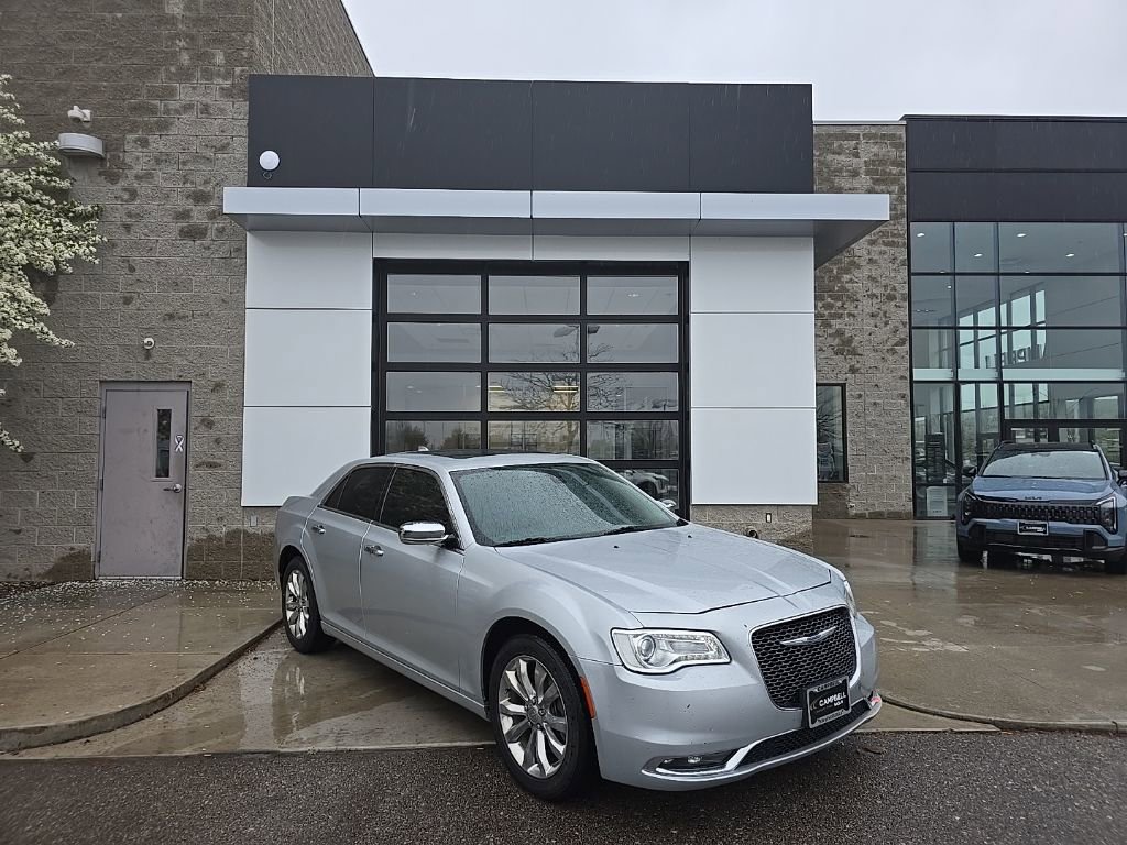 Used 2020 Chrysler 300 Limited AWD/4WD image 5