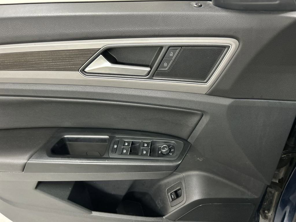 Used 2019 Volkswagen Atlas SEL AWD/4WD image 11