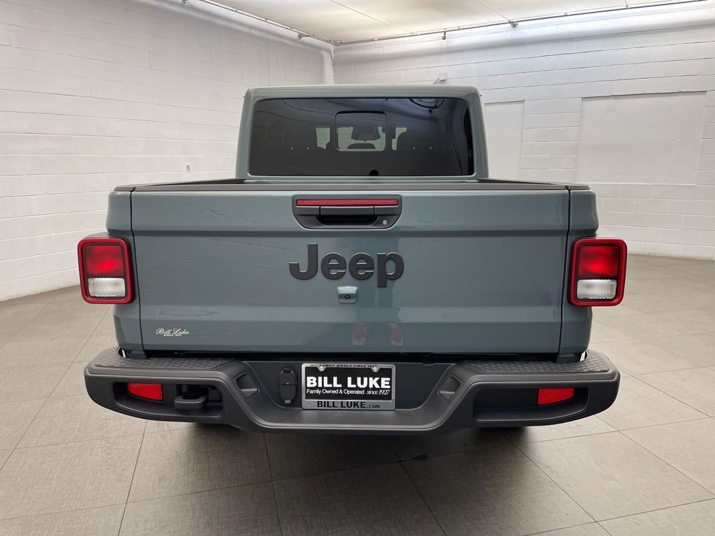 New 2026 Jeep Gladiator Sport image 4