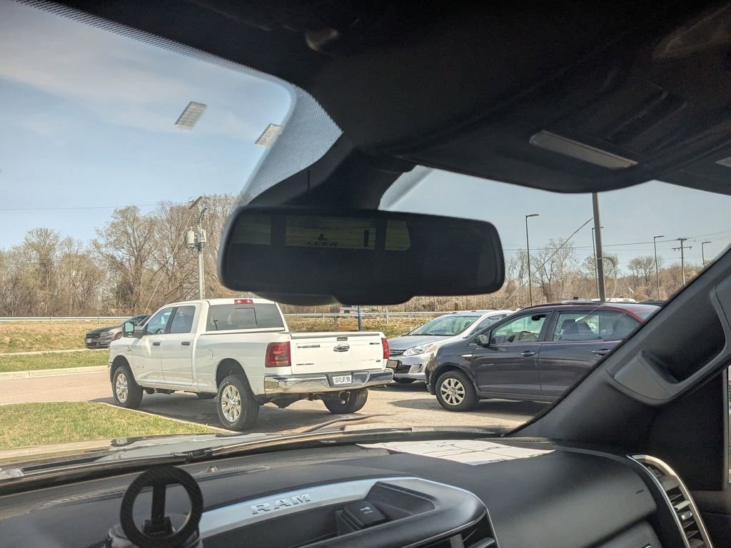 Used 2019 RAM 1500 Big Horn image 32