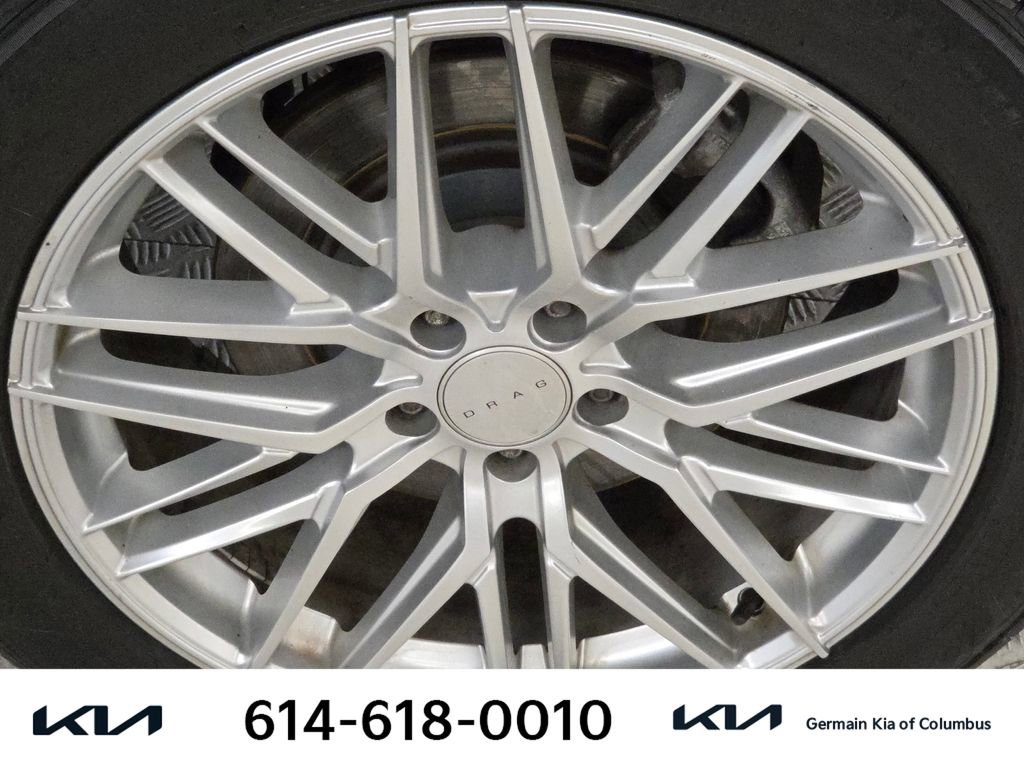Used 2017 Ford Explorer Limited w/ Equipment Group 301A FWD image 13