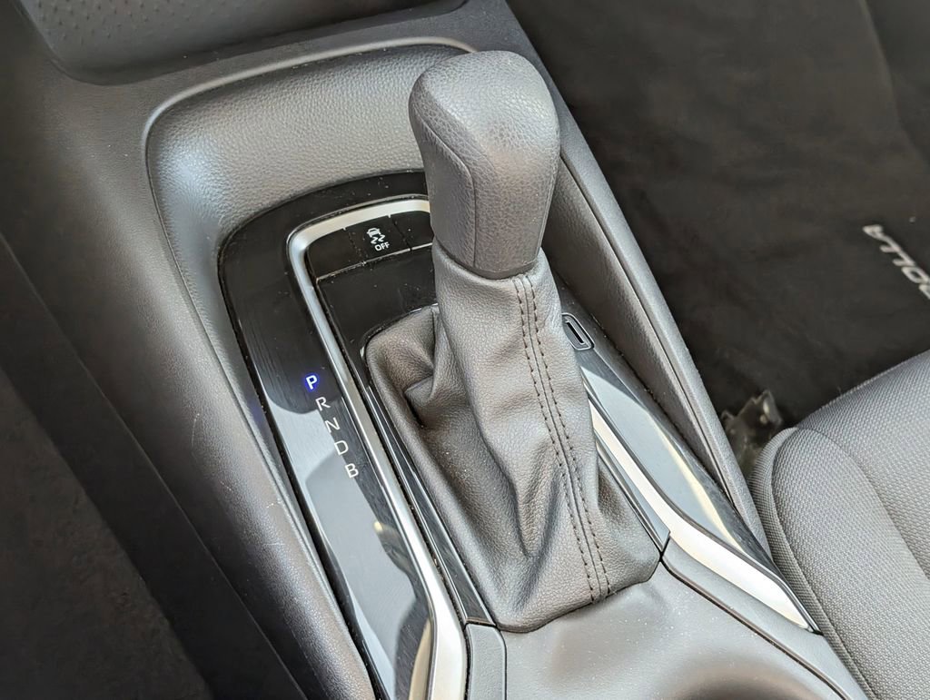 Used 2023 Toyota Corolla LE image 19