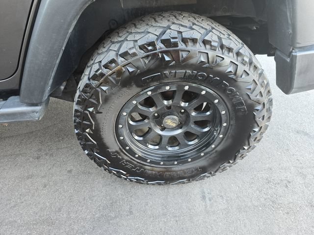 Used 2017 Jeep Wrangler Unlimited Sport w/ Connectivity Group AWD/4WD image 17