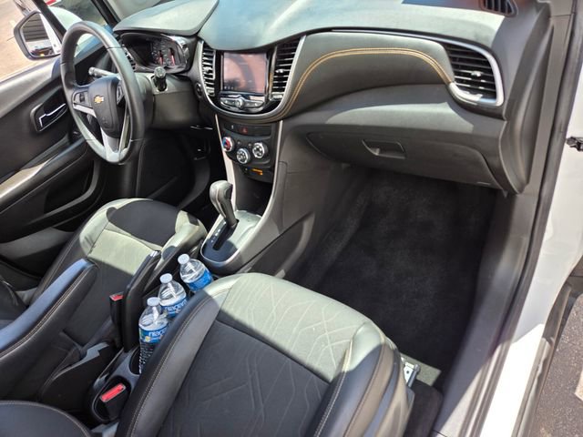 Certified 2022 Chevrolet Trax LT w/ LT Convenience Package FWD image 16