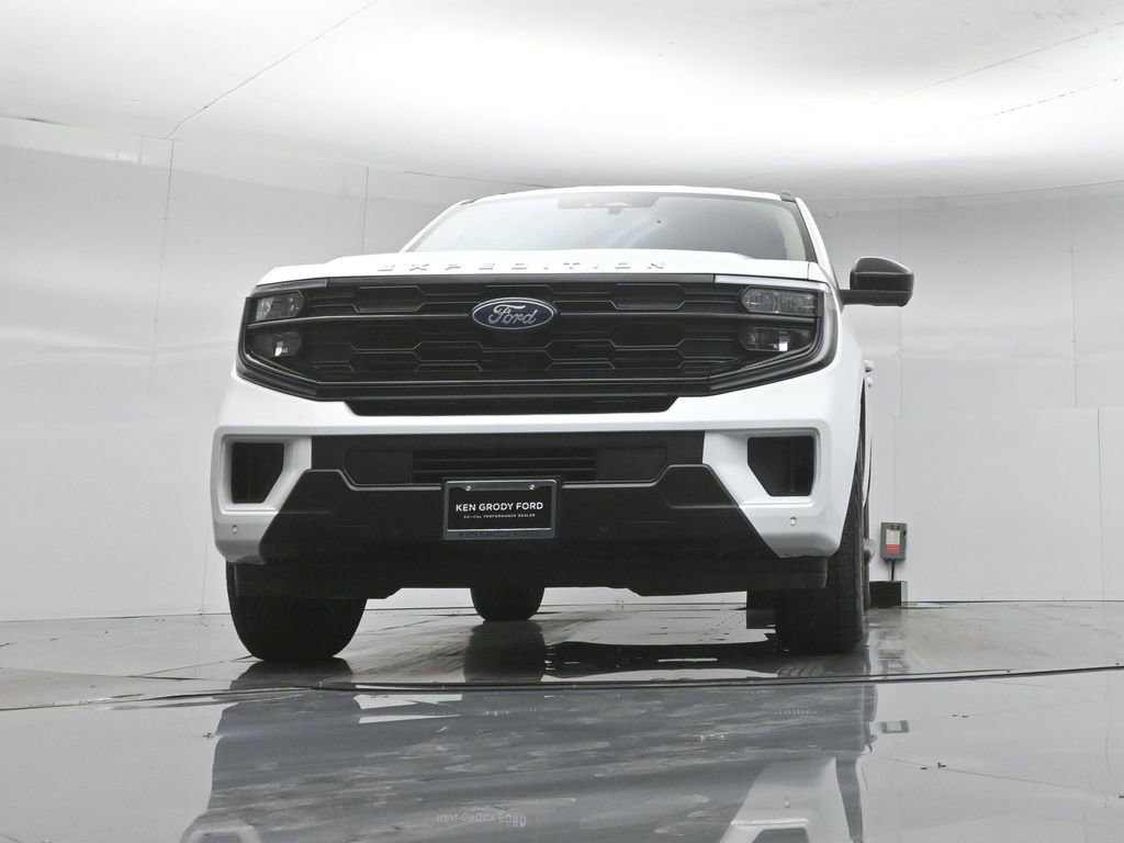 Used 2025 Ford Expedition Active AWD/4WD image 50