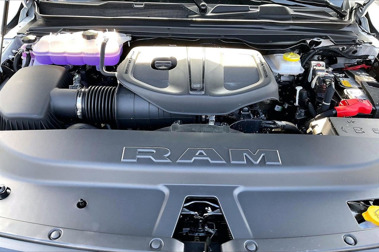 New 2026 RAM 1500 Tradesman w/ Trailer Tow Group AWD/4WD image 35