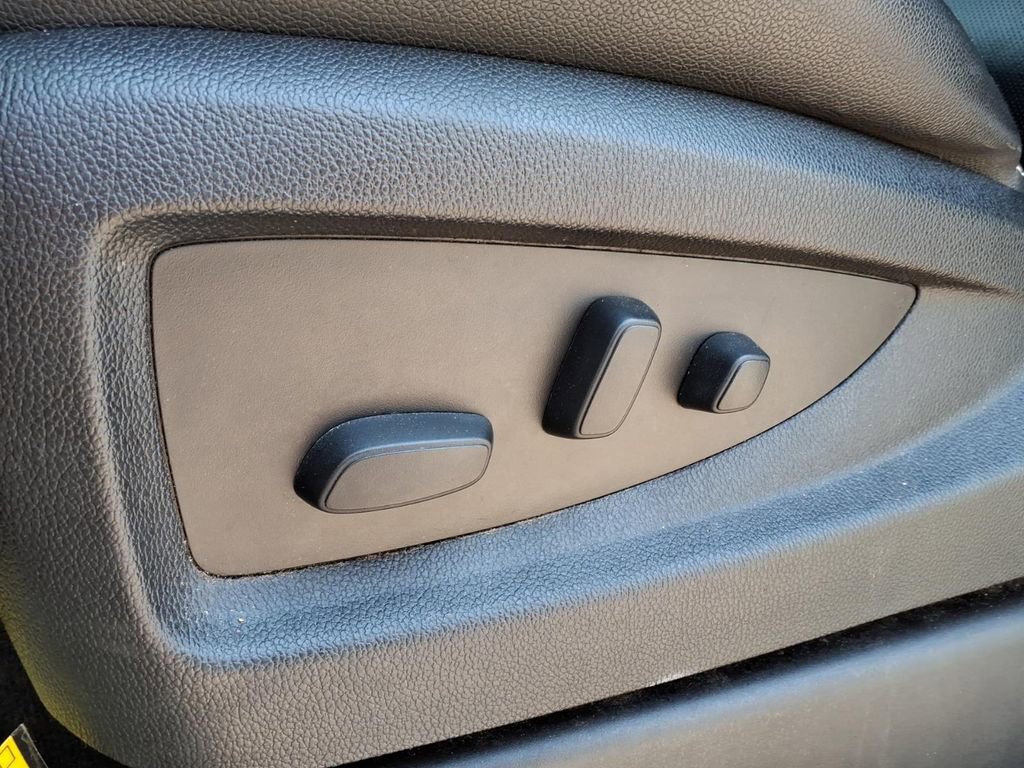 Used 2016 Chevrolet Tahoe LTZ image 5