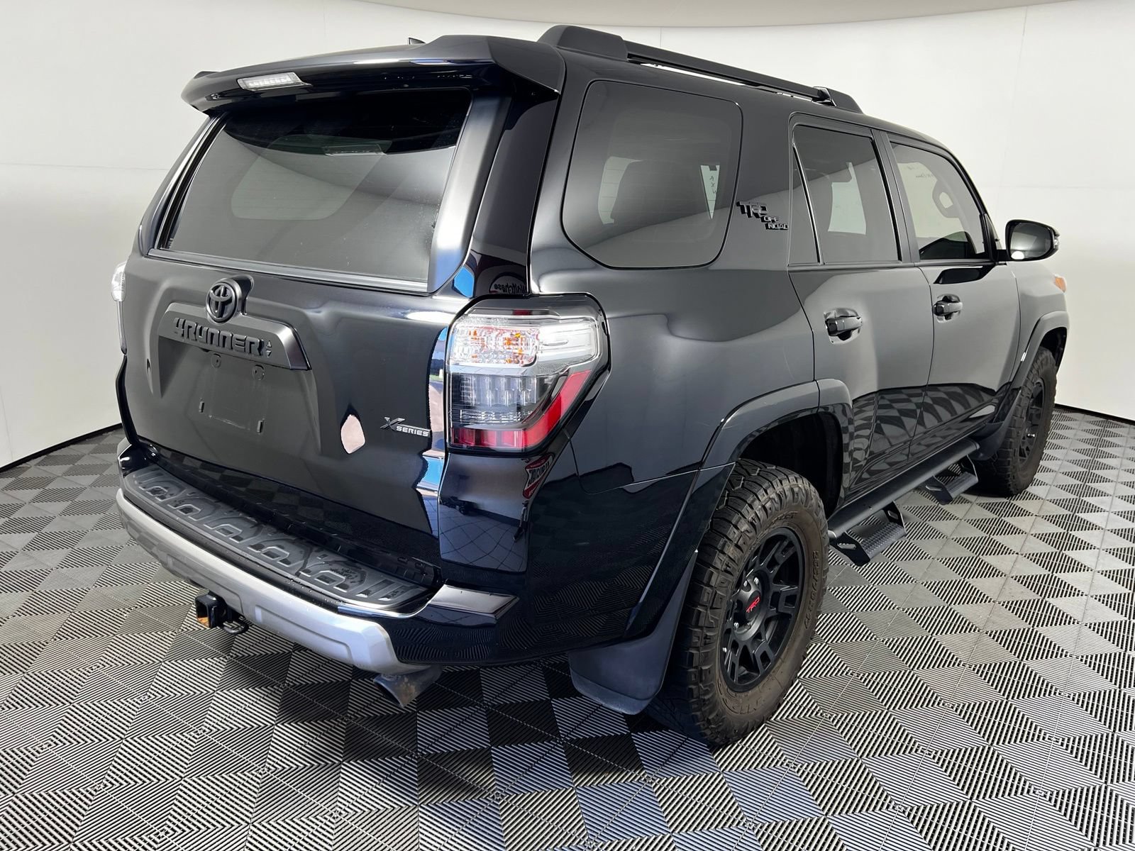 Certified 2022 Toyota 4Runner TRD Off-Road Premium w/ Moonroof Package AWD/4WD image 5