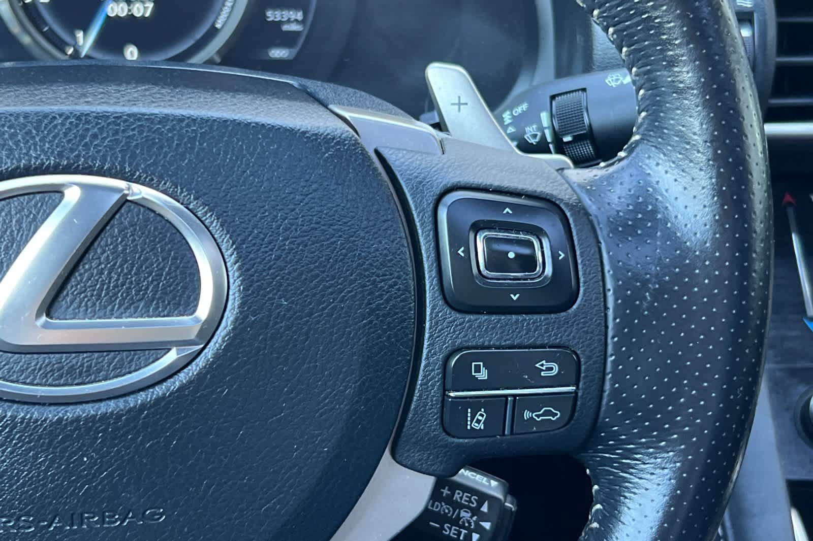 Used 2017 Lexus IS 200t F Sport w/ F Sport Package RWD image 27