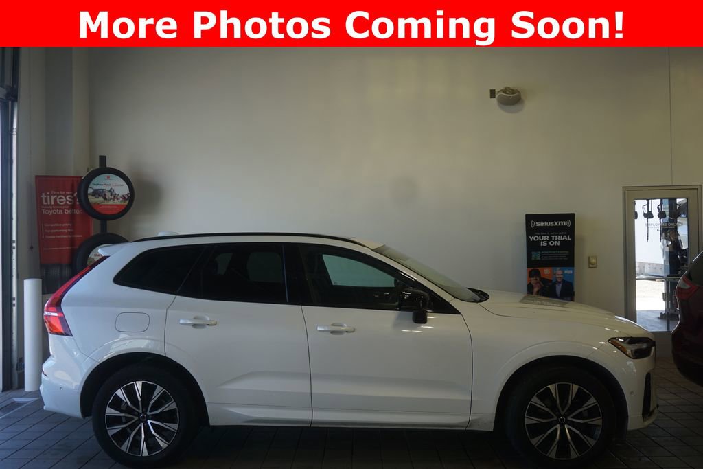 Used 2024 Volvo XC60 B5 Plus AWD/4WD image 2