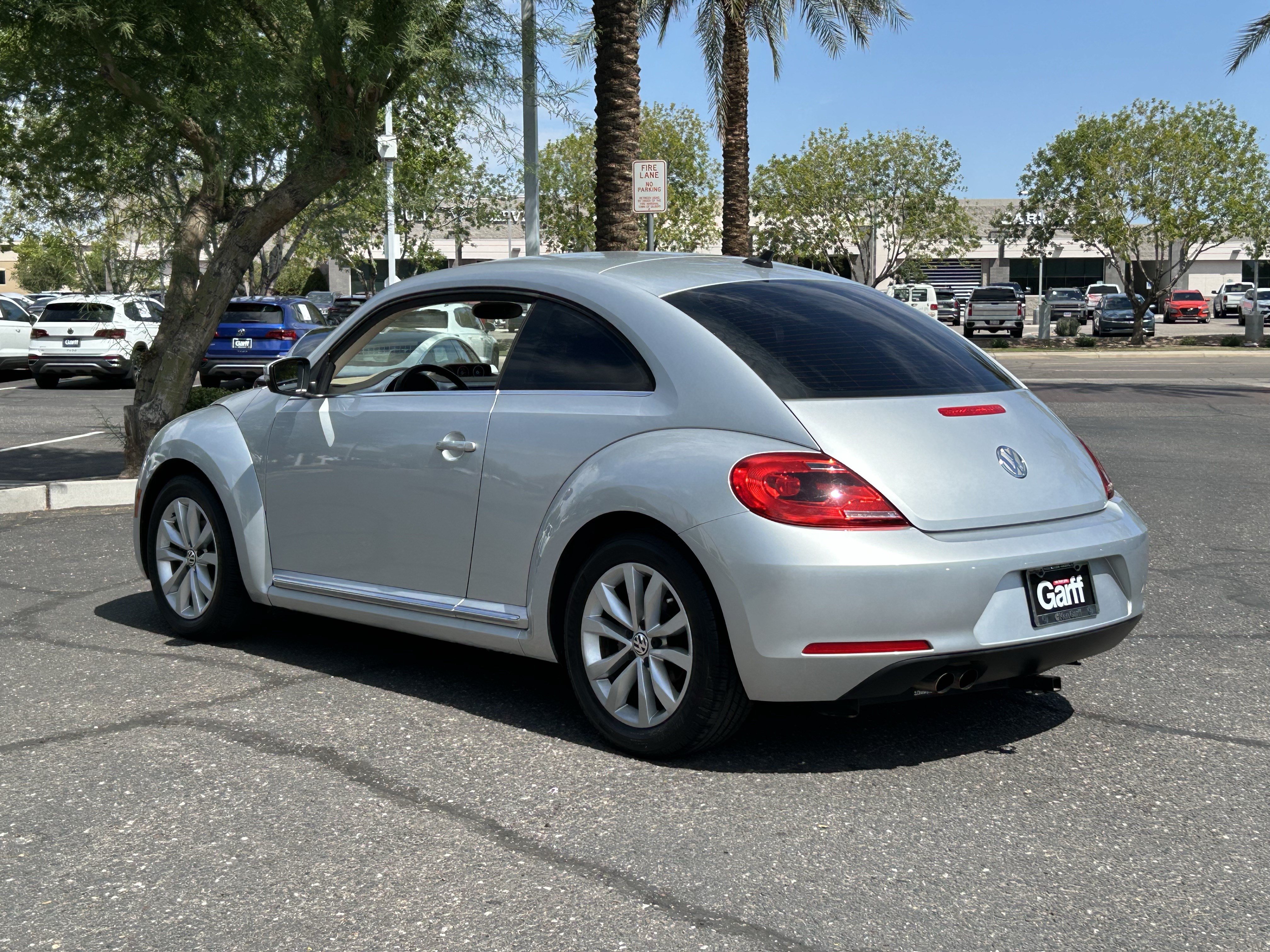 Used 2014 Volkswagen Beetle TDI FWD image 3