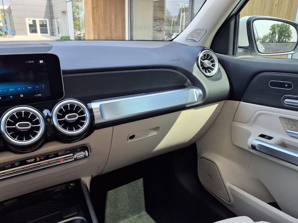 Used 2021 Mercedes-Benz GLB 250 4MATIC image 21