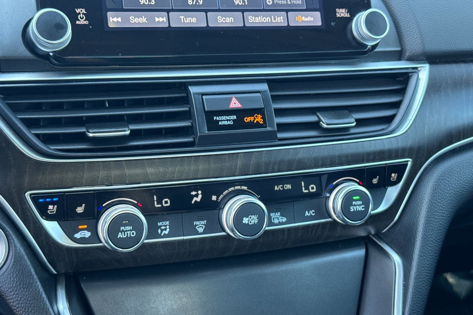 Used 2021 Honda Accord Touring image 24