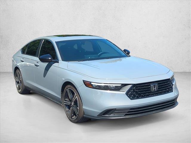 Used 2025 Honda Accord Sport image 3