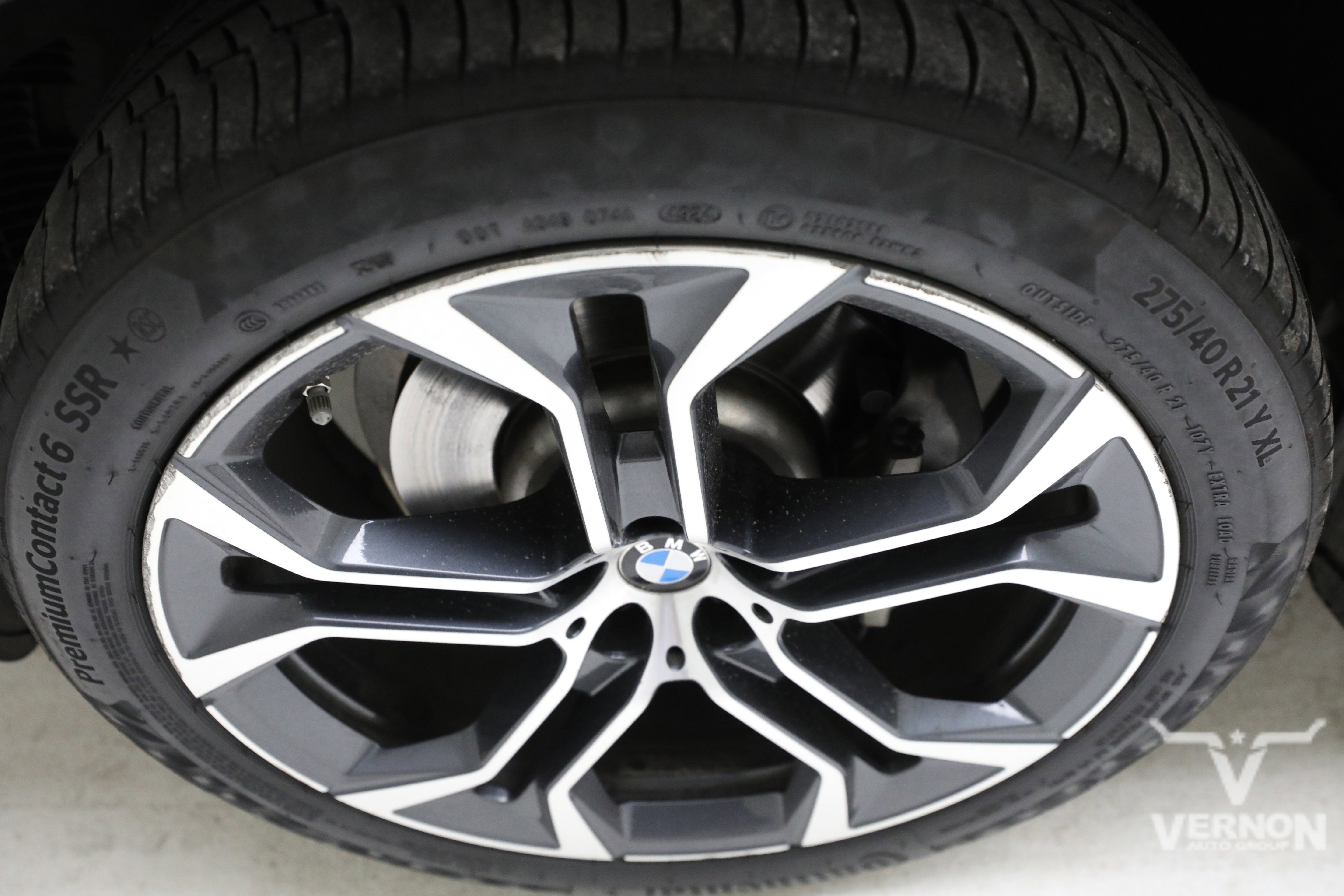 Used 2020 BMW X5 xDrive40i w/ Executive Package image 11