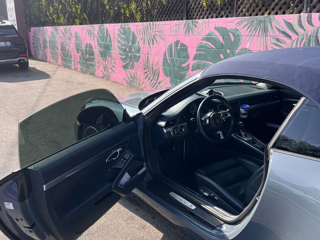 Used 2017 Porsche 911 Carrera S image 11